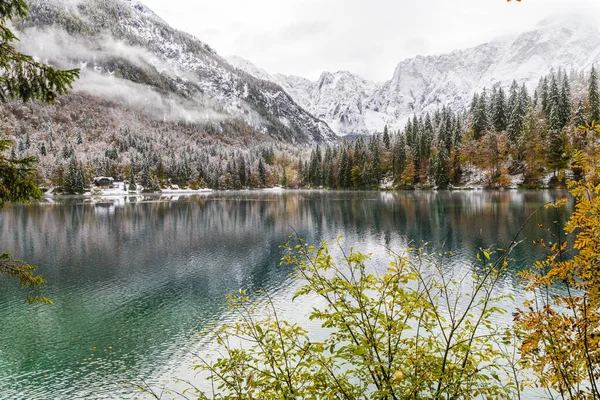 Naturskön Utsikt Över Sjön Fusine Italien — Stockfoto