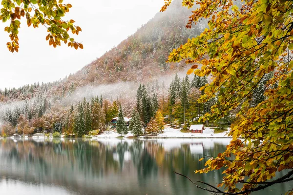 湖の風景 Fusine Italy — ストック写真