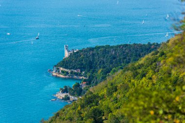 İtalya, Trieste Körfezi 'ndeki Barcolana yat yarışı. 