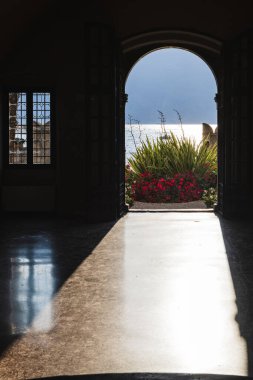 Garda Gölü ve Malcesine 'in tarihi merkezi.