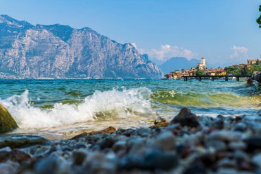 Punta San Viglio, İtalya 'da Garda Gölü 