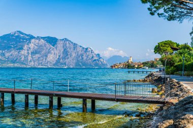 Punta San Viglio, İtalya 'da Garda Gölü 