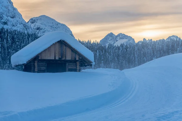 Después Nevada Las Últimas Luces Del Crepúsculo Sappada Magia Los — Foto de Stock