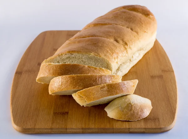 Французький хліб на борту валки лісу — стокове фото