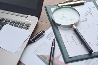 Finansal belgeler (grafikler, diyagramlar). İş dünyası.