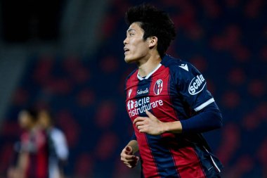 İtalya futbol takımı Serie A maçında Takehiro Tomiyasu (Bologna) Bologna FC ile Cenova CFC maçında Renato Dall # 39; Ara stadyumunda, 12 Mayıs 2021 - Fotoğraf: Ettore Griffoni