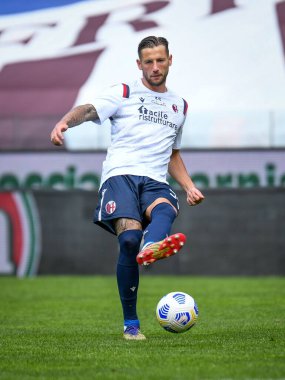 Mitchell Dijks (Bologna) İtalya futbol takımı Serie A 'nın 2020 / 2021 sezonundaki ısınma maçında Renato Dall & # 39; Ara stadyumunda oynuyordu.