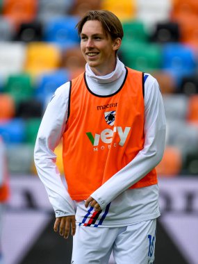 Kristoffer Askildsen (Sampdoria) İtalya Serie A maçında UC Sampdoria 'nın 2020 / 2021 sezonunda İtalya' nın Udine kentindeki Dacia Arena Stadyumu 'nda oynanan ısınma turu sırasında portresi - Fotoğraf: Ettore Griffoni