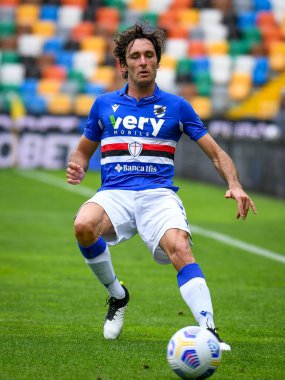 Tommaso Augello (Sampdoria) İtalyan futbol takımı Serie A 'nın UC Sampdoria sezonu 2020 / 2021' de Udine, İtalya 'daki Friuli - Dacia Arena Stadyumu' nda oynadığı maç sırasında görev başında portresi.