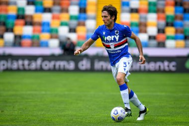 Tommaso Augello (Sampdoria) İtalyan futbol takımı Serie A 'nın UC Sampdoria sezonu 2020 / 2021' de Udine, İtalya 'daki Friuli - Dacia Arena Stadyumu' nda oynadığı maç sırasında görev başında portresi.