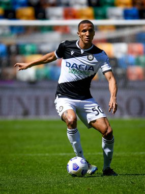 Rodrigo Becao (Udinese) İtalyan futbol takımı Serie A 'nın 2020 / 2021 sezonunda Udinese Calcio' nun Udine, İtalya 'daki Friuli - Dacia Arena stadyumunda oynadığı aksiyon portresi.