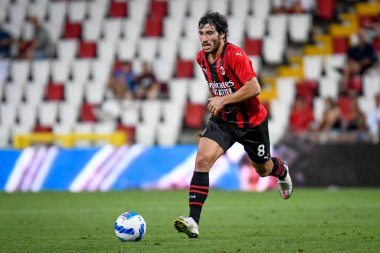 Sandro Tonali (Milan), İtalya 'nın Trieste kentindeki Nereo Rocco Stadyumu' nda oynanan AC Milan-Panathinaikos FC maçında görev başında.