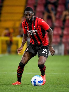 Fikayo Tomori (Milan), İtalya 'nın Trieste kentindeki Nereo Rocco Stadyumu' nda oynanan AC Milan-Panathinaikos FC maçında görev başındaki portresi.