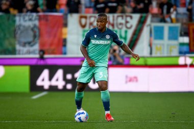 Udinese 'den Samir Caetano de Souza Santos, İtalya Serie A maçı sırasında Udinese Calcio ile Venezia FC maçında Udine, İtalya' da Dacia Arena Stadyumu, Udine 'de 27 Ağustos 2021