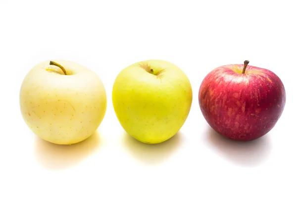 Üç renkli elma