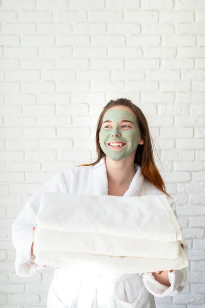 Spa Wellness Natuurlijke Cosmetica Zelfzorg Jonge Glimlachende Blanke Vrouw Met — Stockfoto