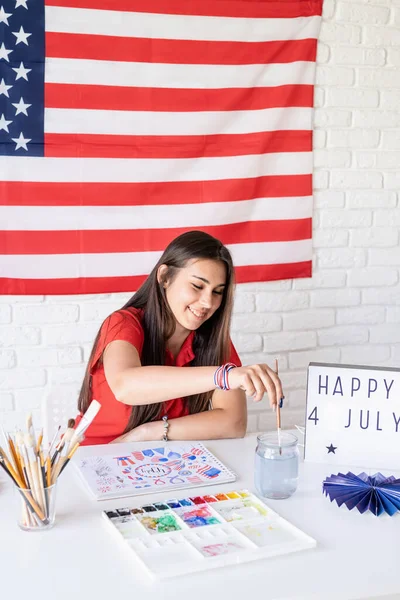 Unabhängigkeitstag Der Usa Glücklicher Juli Schöne Frau Zeichnet Eine Aquarell — Stockfoto