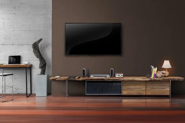 TV kahverengi duvarda ahşap masa oturma odasında ışık saçtı