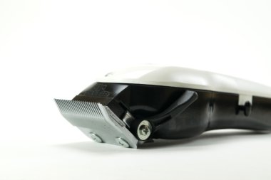 izole beyaz arka plan üzerinde saç kesme makinesi