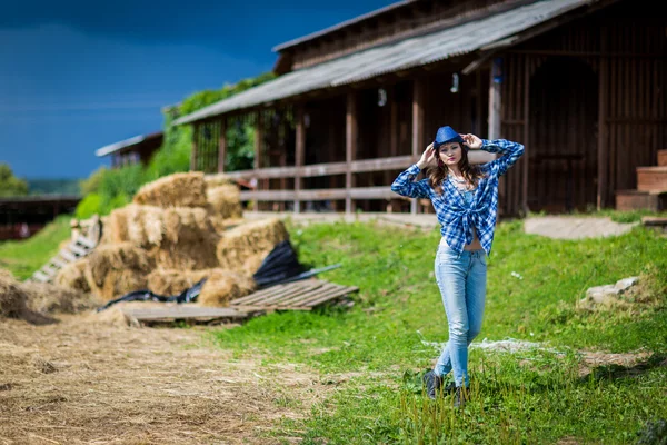 Дикий Захід ранчо дівчина — стокове фото