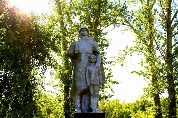Памятник анонимным солдатам — стоковое фото