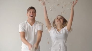 güzel çift tüyleri atar