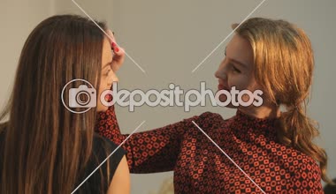Ana kaşları öğretir öğrenciler