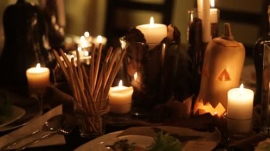 Mum ve kabaklar bir tablo