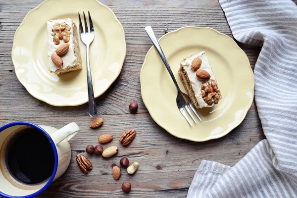 Dezert koláč ořechy — Stock fotografie