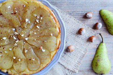 Armut Tart Tatin