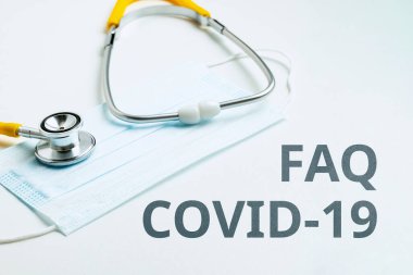 Cevaplar ve sorular konsepti FAQ COVID-19 ve doktor danışmanlığı.