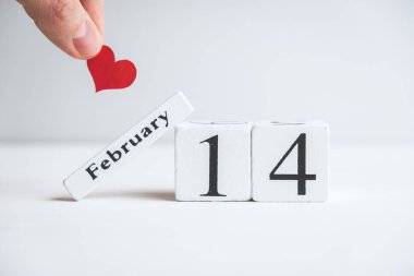 Sevgililer Günü 'nde kalbini 14 Şubat' ta tutarken..