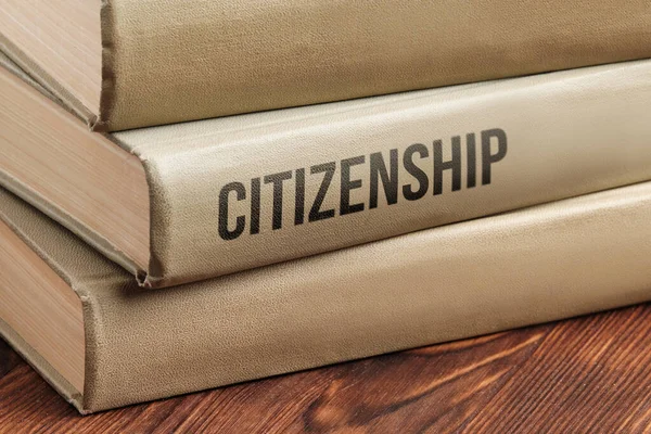 Občanství Téma Koncepce Knihy Dřevěném Stole Pro Učení — Stock fotografie