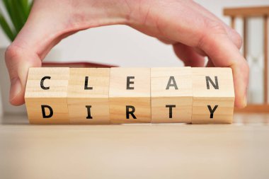 Ahşap küplerde temiz ve kirli konsept karşıtları seçiliyor.