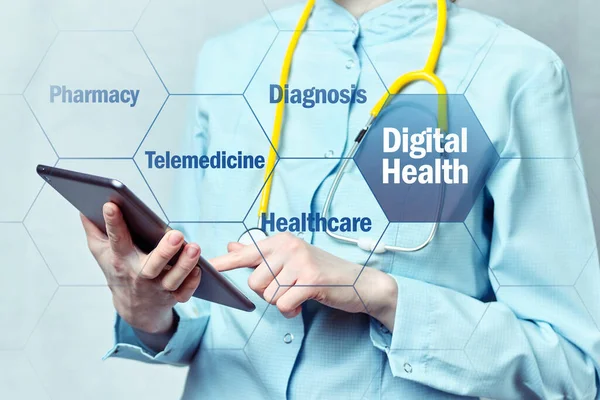 Concepto Salud Digital Con Médico Tableta Segundo Plano — Foto de Stock