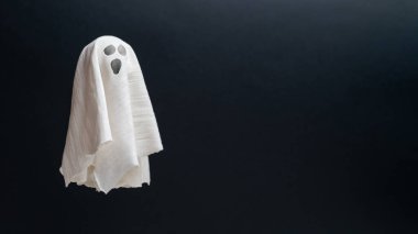 Soyut bir hayalet uçuyor. Cadılar Bayramı