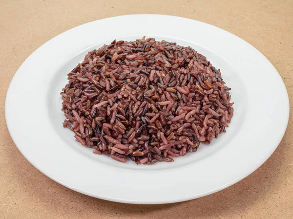 Primer Plano Del Arroz Jazmín Mezclado Con Arándanos Orgánicos Cocidos — Foto de Stock