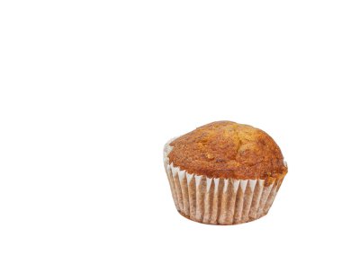 Muzlu kek, beyaz arka planda izole edilmiş ev yapımı küçük kahverengi kek fırını..