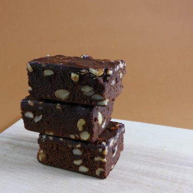 Lezzetli çikolatalı browni kek (2)