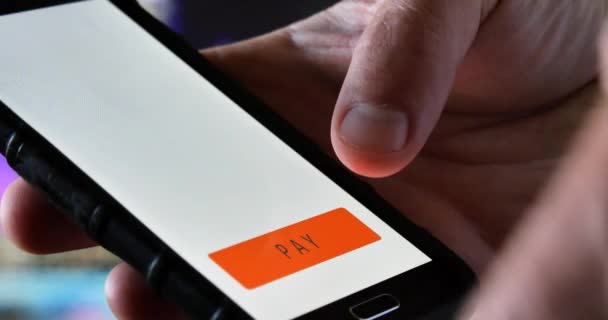 Satınalma ödeme mobil akıllı telefon aygıt ile alışveriş online — Stok video