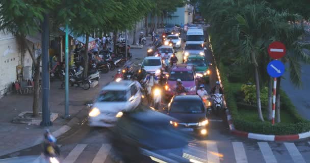 Ho Chi Minh sokaklarında trafik — Stok video