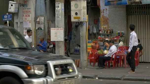 Vietnamesiska folket på gatorna — Stockvideo