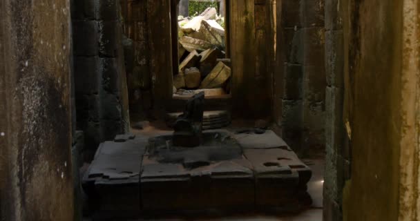 Kamboçya Angkor Wat Tapınağı eski harabe binalar Preah Khan — Stok video