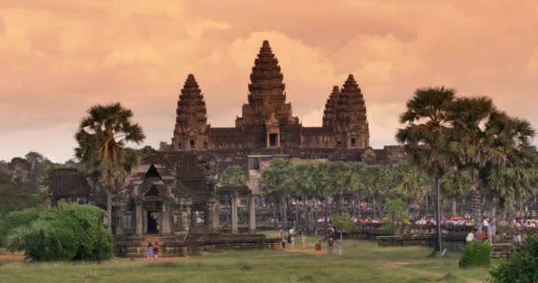 Tourist travel landmark of Angkor Wat Cambodia ancient civilization temple — Stock Video