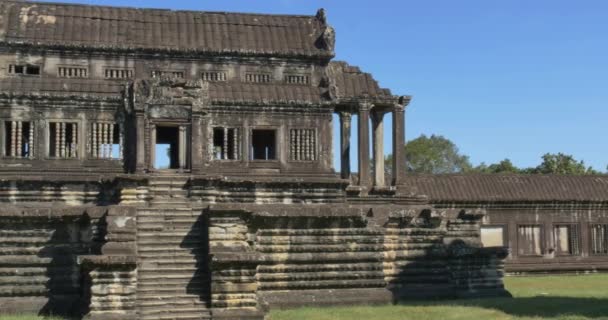 Toeristische reizen landmark van Angkor Wat Cambodja oude beschaving tempel — Stockvideo