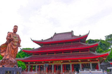 Semarang, Endonezya - 21 Ocak 2021: Sampokong ayrıca Gedung Batu Tapınağı olarak da bilinir, Çin 'in en eski semarang şehridir.