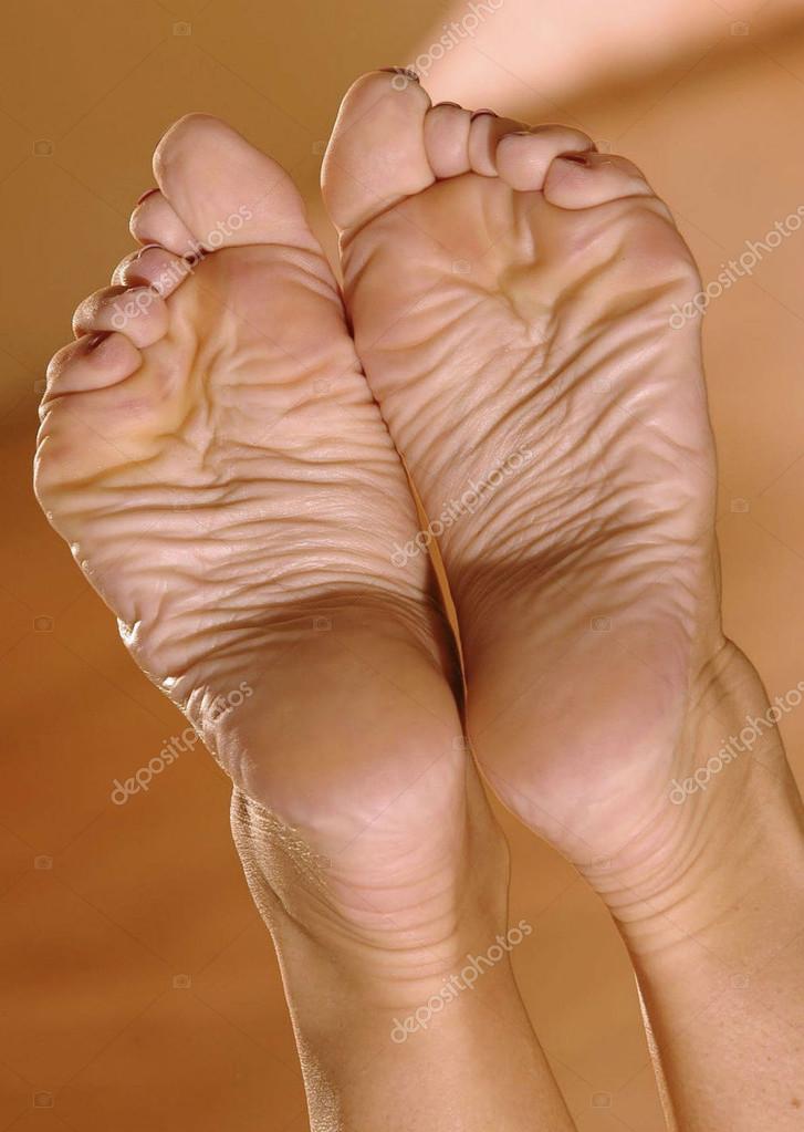 Wrinkled soles dirty Take A
