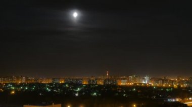 şehirde moon