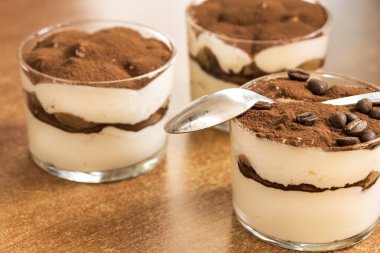 Tiramisu ile kahve taneleri