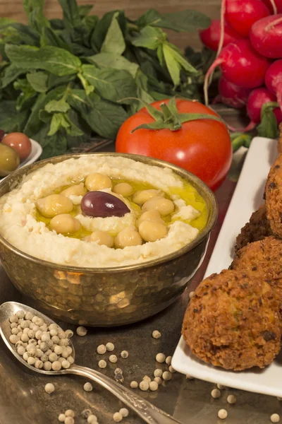 Hummus und Falafel — Stockfoto